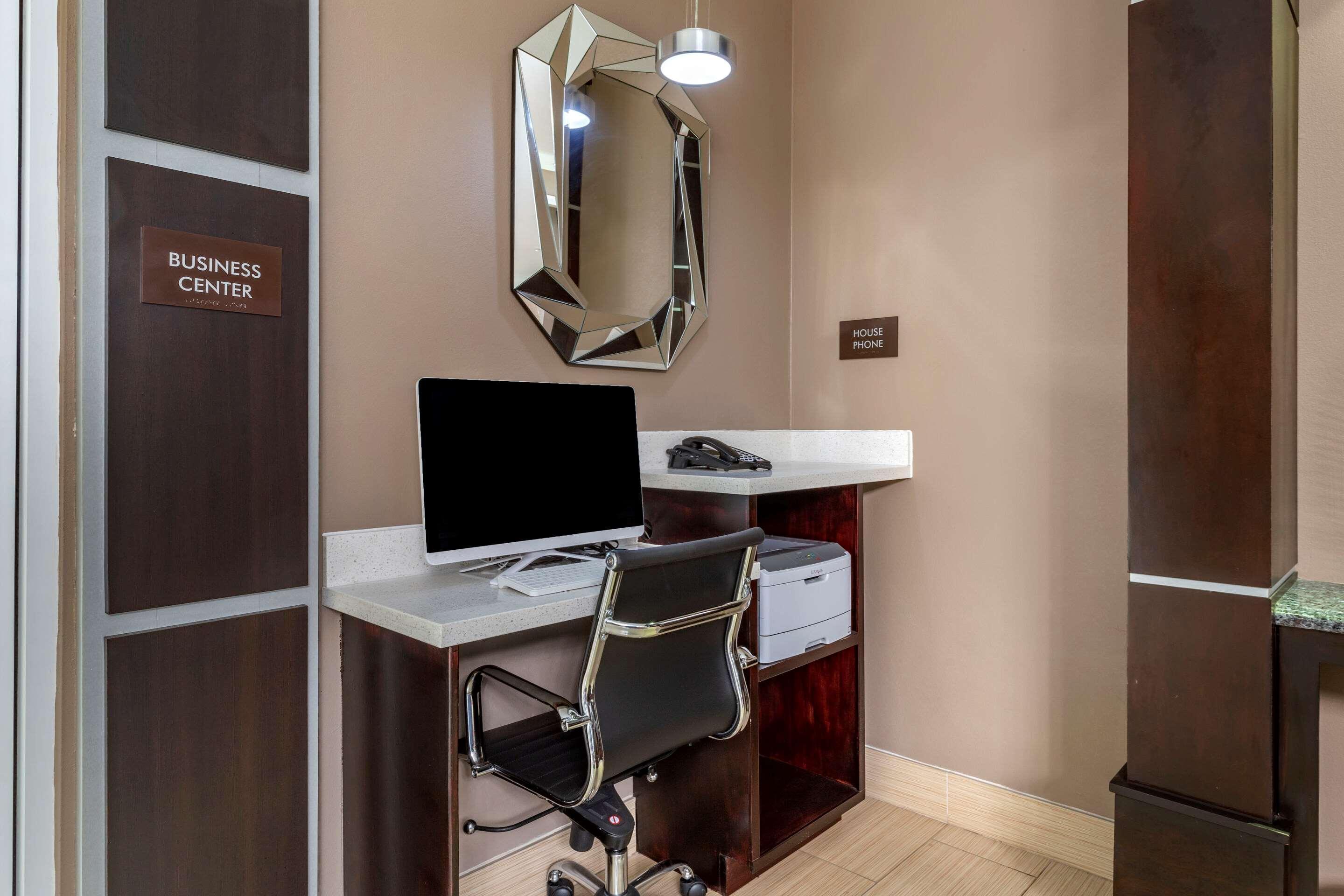 Comfort Inn & Suites Cleveland Luaran gambar
