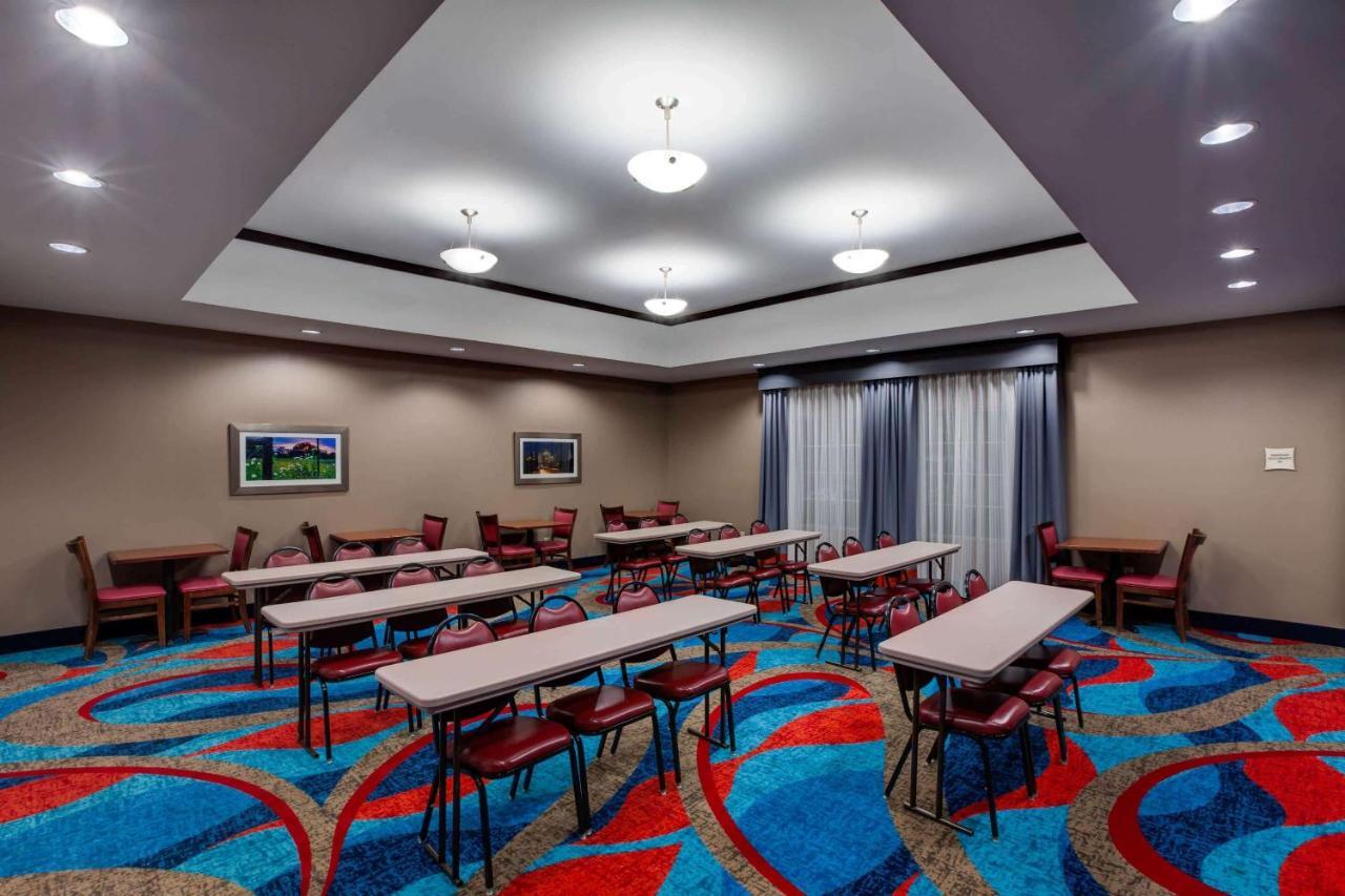 Comfort Inn & Suites Cleveland Luaran gambar